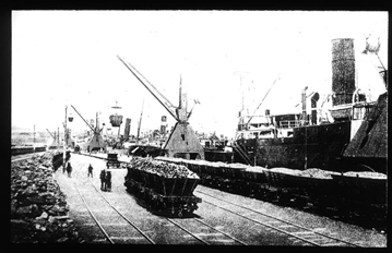 Loading Coal, Newcastle NSW