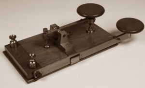 morse-key-marconis-wireless-telegraph-circa-1899-659720-large