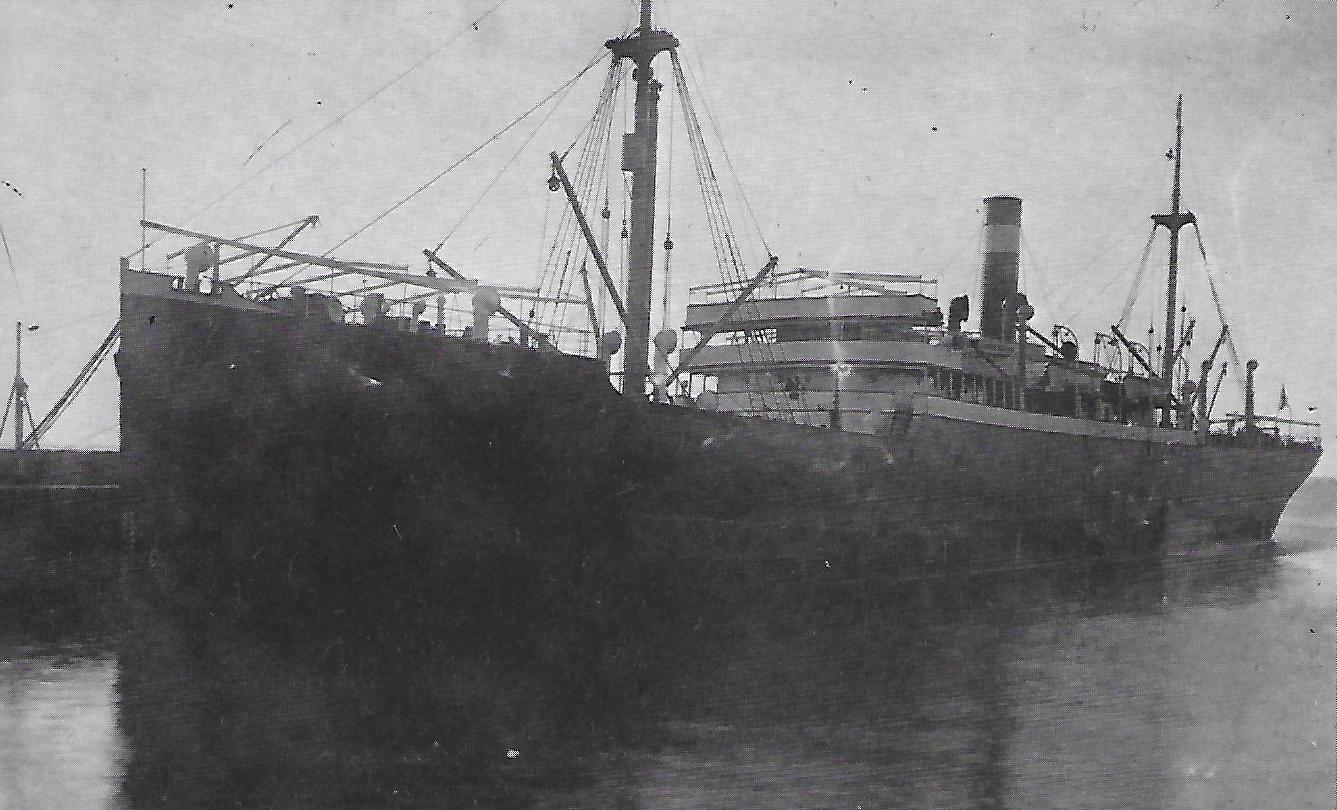 Das Dampfschiff "Altona", beschlagnahmt beim Einlaufen in Port Philip-Bay (Australien) im August 1914 ,© Reinhart Schmelzkopf: Deutsch-Australische Dampfschiffs-Gesellschaft, Hamburg 1888-1926