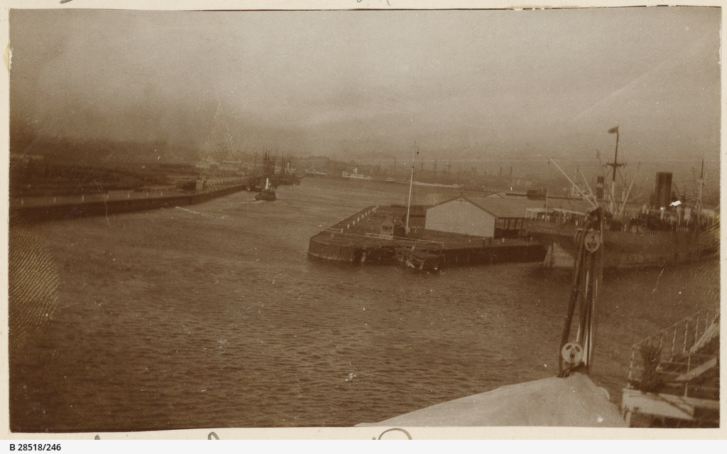 Yarra River, Victoria Dock, Melbourne, about 1914