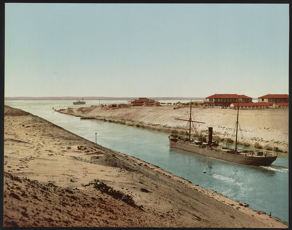 Timsah Lake, Suez canal