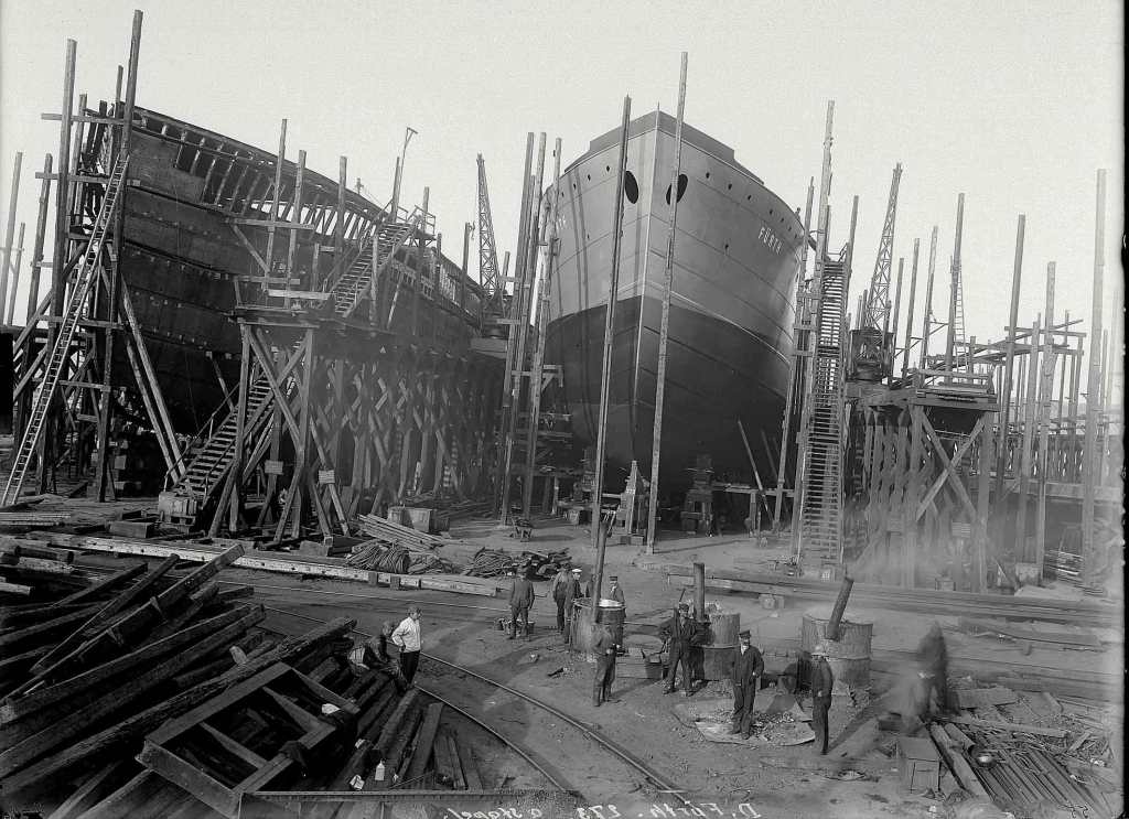 "Fürth" auf der Helling, Flensburg 1907