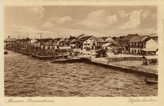 Macassar harbour about 1910