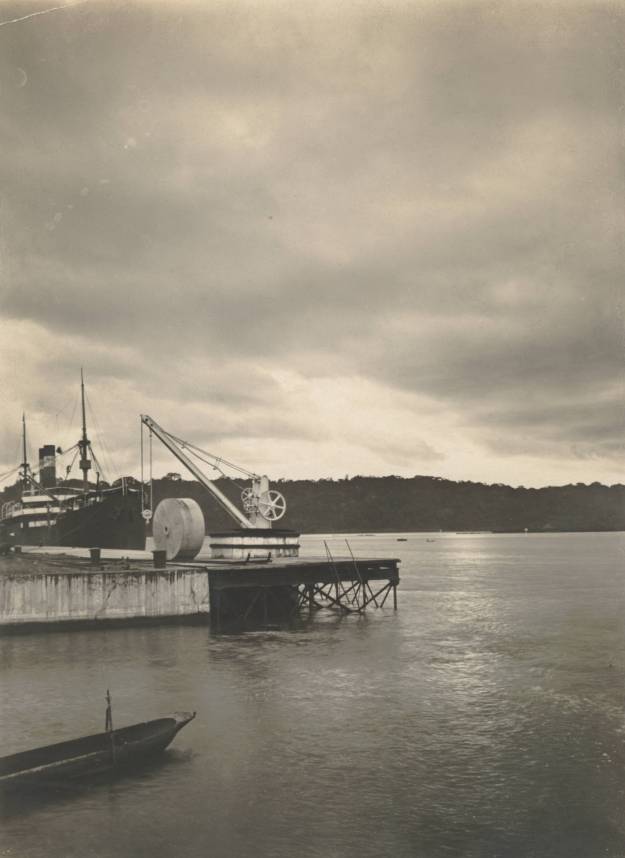 tjilatjap wharf with German Australian line steamer