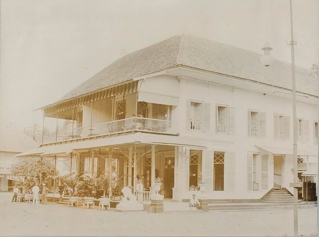 Hotel des Indes, Batavia, about 1905