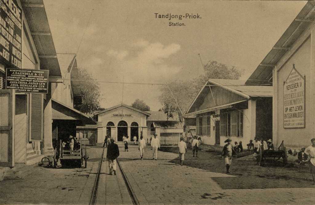 tandjong priok train station about 1900
