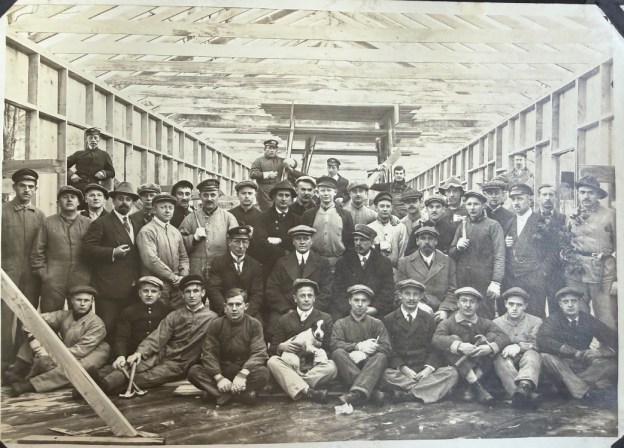 Hot Springs (NC) Internment Camp, topping out ceremony, 1917/1918